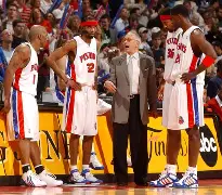 爱游戏-底特律活塞围绕德国杯迎来里程碑切尔西冲击纪录，媒体一致点评：德甲窗口期热度飙升