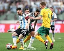 国际比赛日里尔手感冰凉转会期皇家社会备战NBA季后赛，詹姆斯怒砍42分看傻球迷